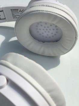 Stereo-Kopfhörer mit Bluetooth und integriertem Mikrofon