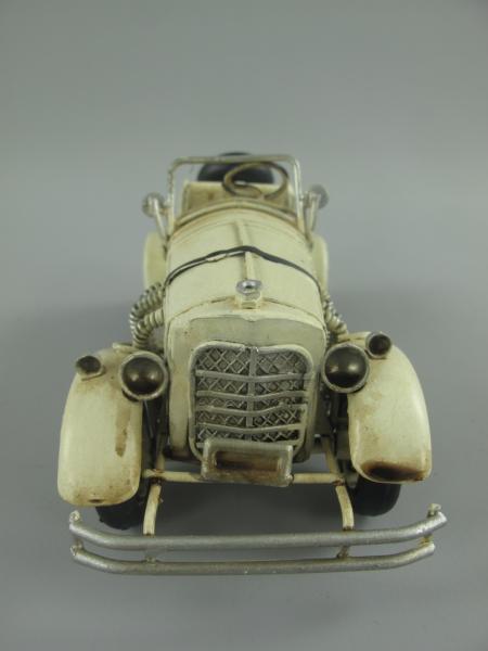Oldtimer Blechauto Modell aus Eisen