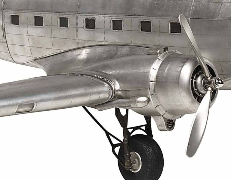 Flugzeugmodell Douglas DC 3 Dakota Kabinen